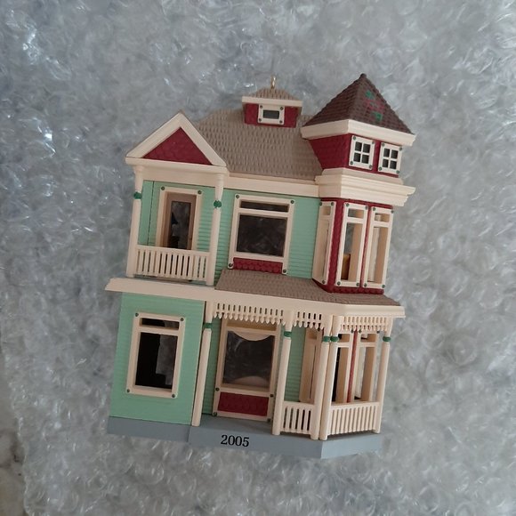 NIB 2005 Victorian Home Hallmark Keepsake Ornament Nostalgic Houses & Shops #22 - Picture 2 of 14